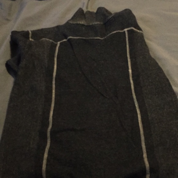 Black and cream men’s Authentic Goods sweater - Picture 4 of 4